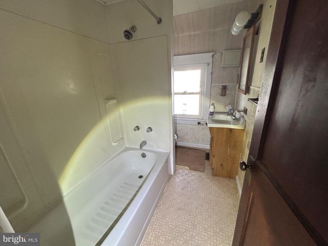 11308 MARBERN RD, Hagerstown, MD 21740