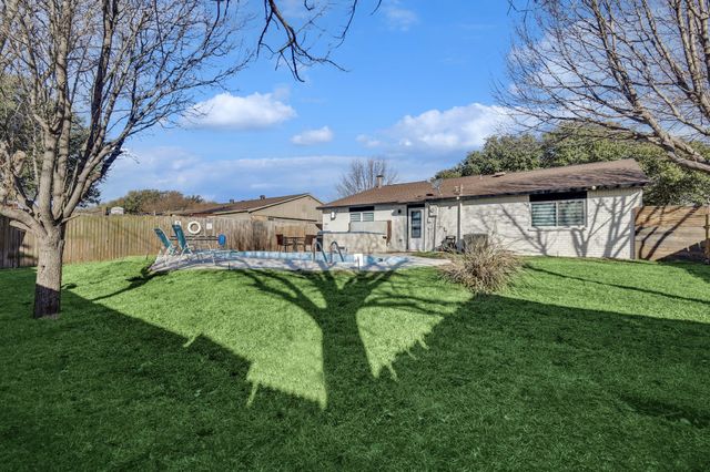 5112 Arbor Glen Road, The Colony, TX 75056