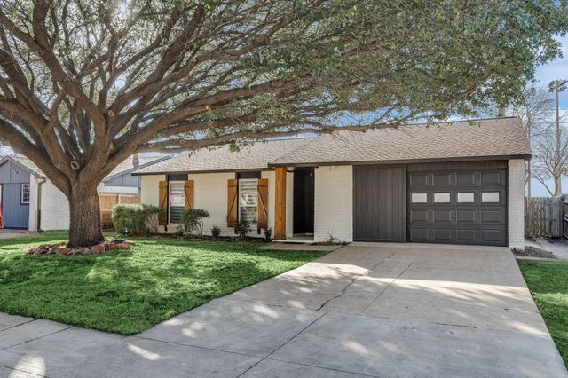 5112 Arbor Glen Road, The Colony, TX 75056