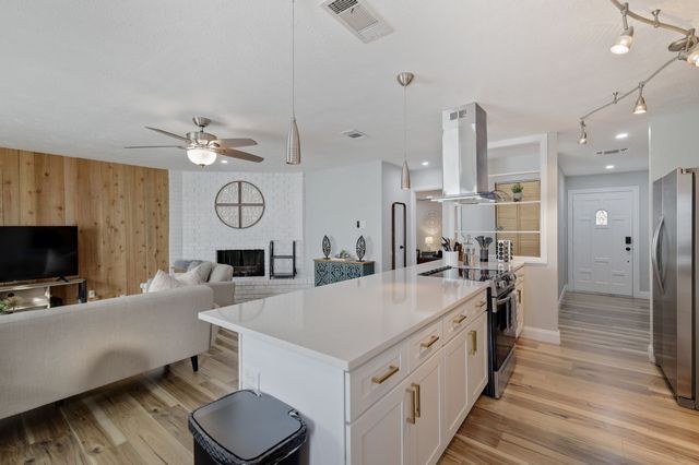 5112 Arbor Glen Road, The Colony, TX 75056