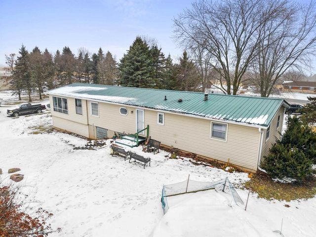 7173 COUNTY HWY PP, Greenleaf, WI 54126