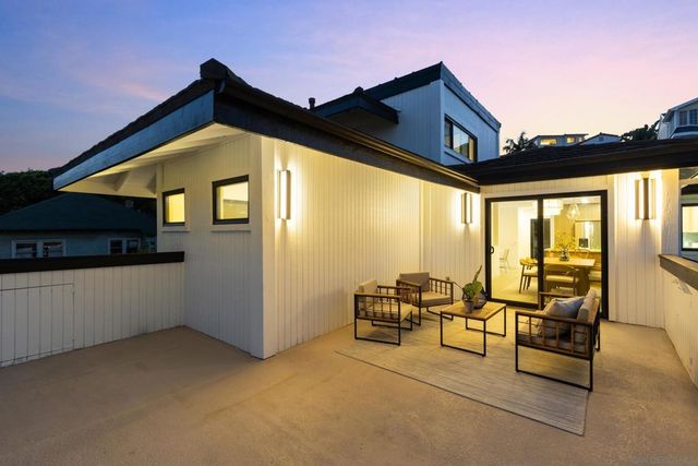 858 Rosecrans, San Diego, CA 92106