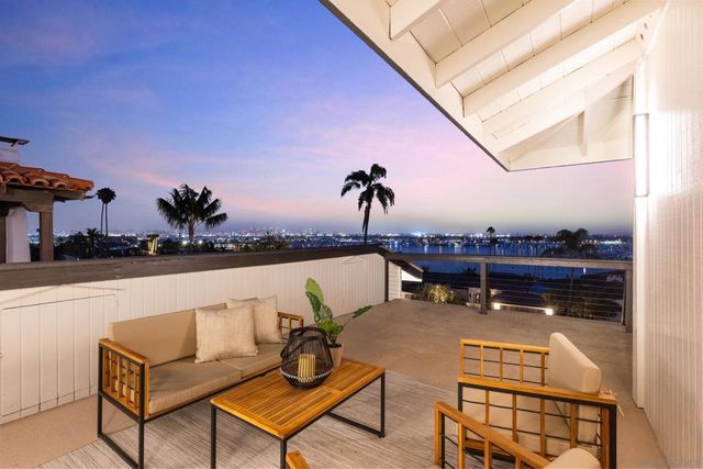 858 Rosecrans, San Diego, CA 92106