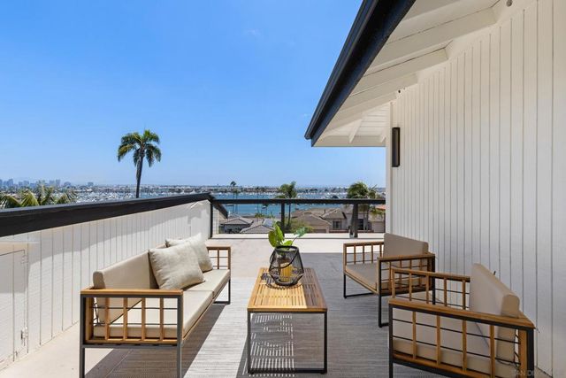 858 Rosecrans, San Diego, CA 92106