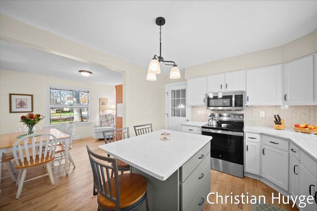 7617 Primrose Lane, Portage, MI 49024