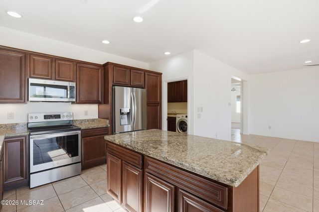 60500 E Arroyo Vista Drive, Oracle, AZ 85623