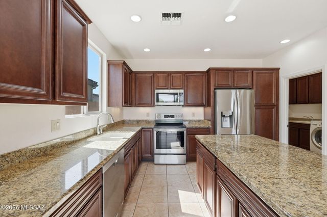 60500 E Arroyo Vista Drive, Oracle, AZ 85623
