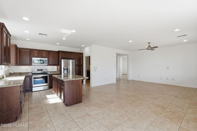 60500 E Arroyo Vista Drive, Oracle, AZ 85623