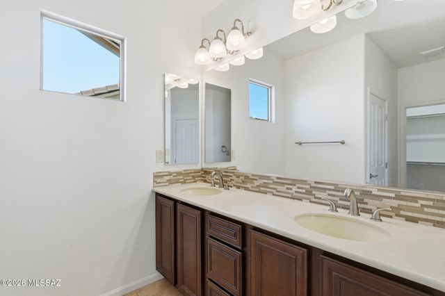 60500 E Arroyo Vista Drive, Oracle, AZ 85623