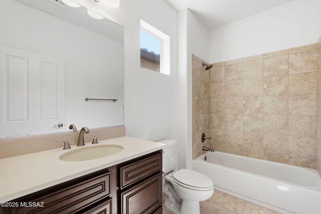 60500 E Arroyo Vista Drive, Oracle, AZ 85623