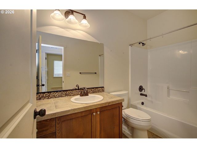 14005 Ne 102ND St, Vancouver, WA 98682