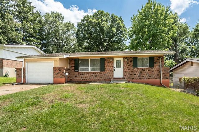 2512 Netherton Drive, St Louis, MO 63136