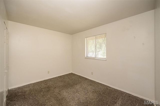 2512 Netherton Drive, St Louis, MO 63136