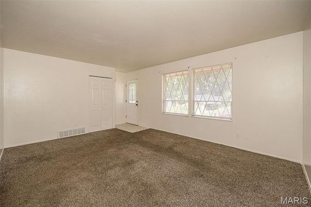 2512 Netherton Drive, St Louis, MO 63136