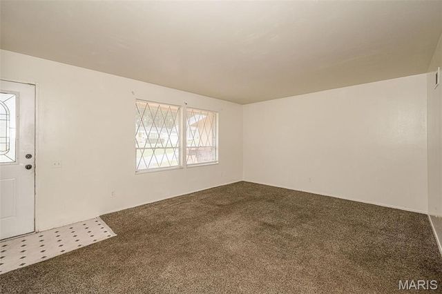 2512 Netherton Drive, St Louis, MO 63136