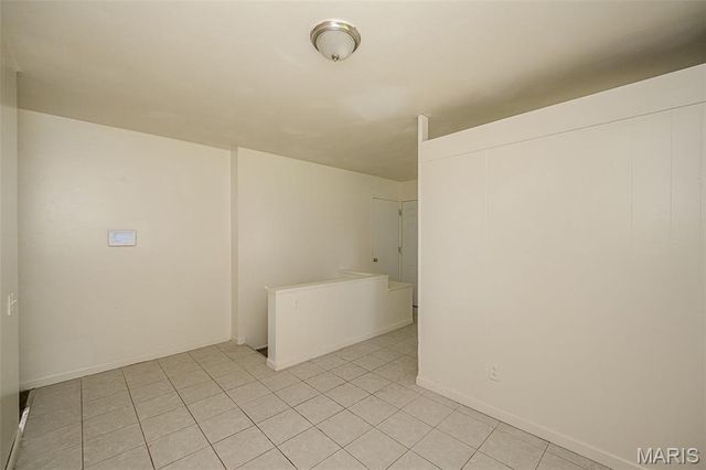 2512 Netherton Drive, St Louis, MO 63136