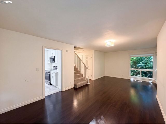 605 ASH St, Lake Oswego, OR 97034