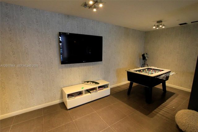 2100 Park Avenue 202, Miami Beach, FL 33139