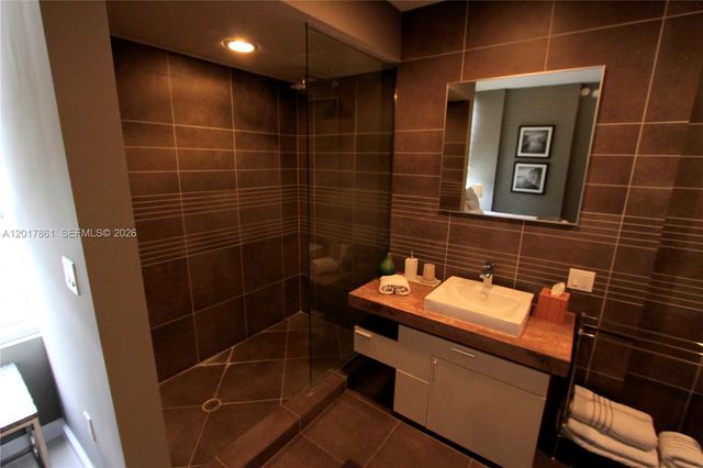 2100 Park Avenue 202, Miami Beach, FL 33139