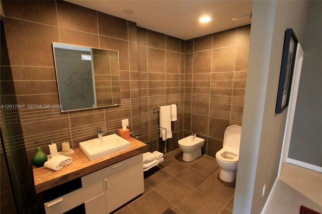 2100 Park Avenue 202, Miami Beach, FL 33139