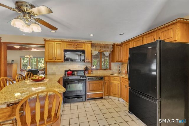 28 Centerbrook Road, North Haven, CT 06473