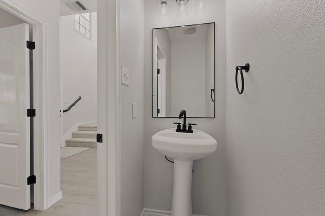 1213 King George Lane, Savannah, TX 76227