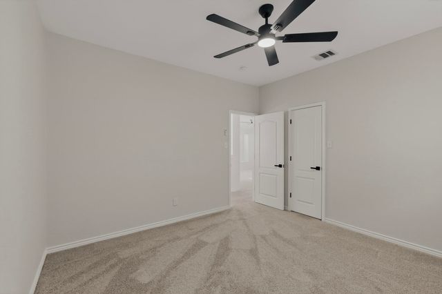 1213 King George Lane, Savannah, TX 76227