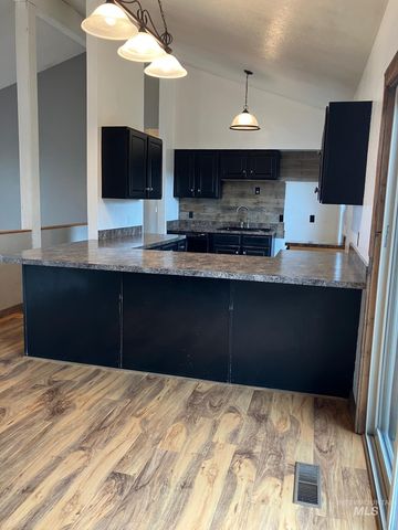 1531 Briarwood Ln, Twin Falls, ID 83301