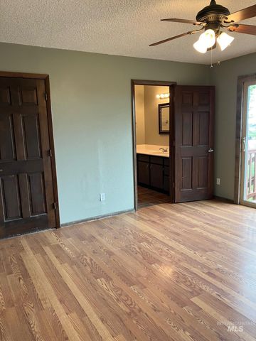 1531 Briarwood Ln, Twin Falls, ID 83301