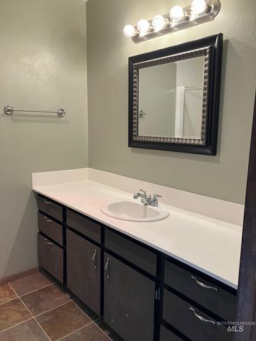 1531 Briarwood Ln, Twin Falls, ID 83301