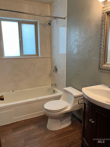 1531 Briarwood Ln, Twin Falls, ID 83301