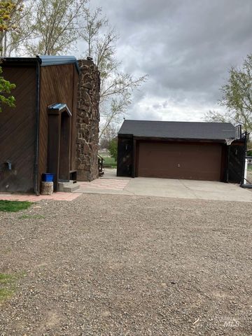 1531 Briarwood Ln, Twin Falls, ID 83301