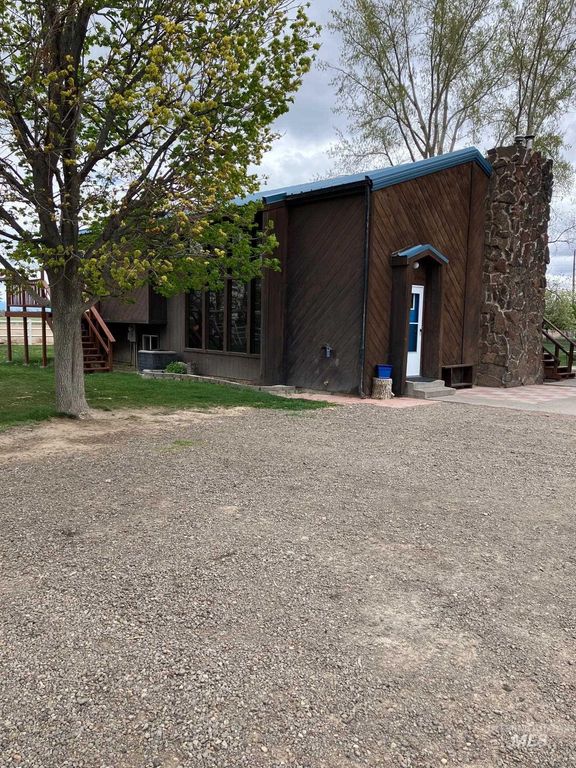 1531 Briarwood Ln, Twin Falls, ID 83301