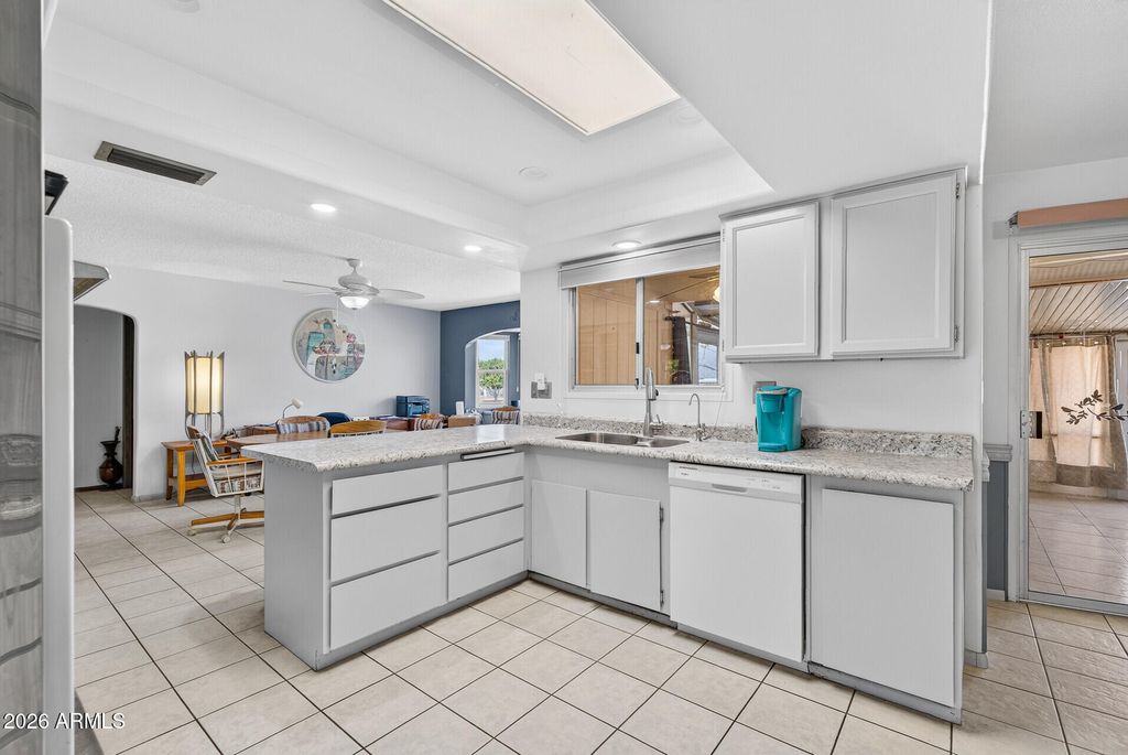 10306 W PONDEROSA Circle, Sun City, AZ 85373 — photo 3