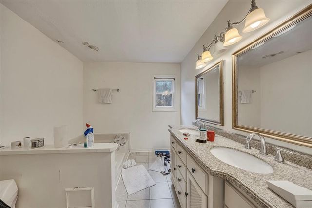 120 Emerald Cove Drive, Woodstock, GA 30189