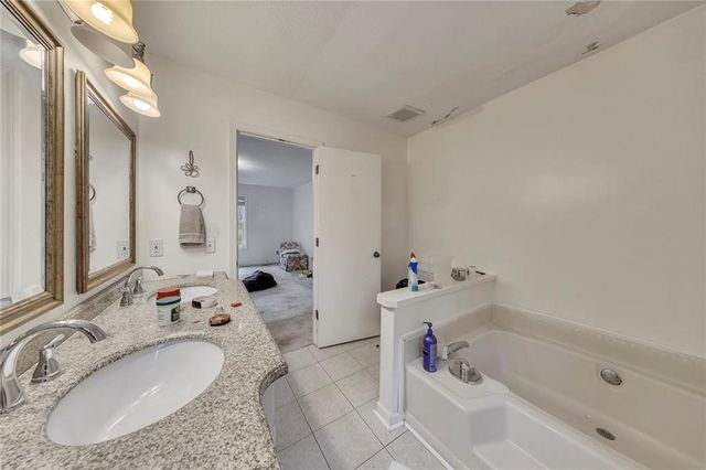 120 Emerald Cove Drive, Woodstock, GA 30189