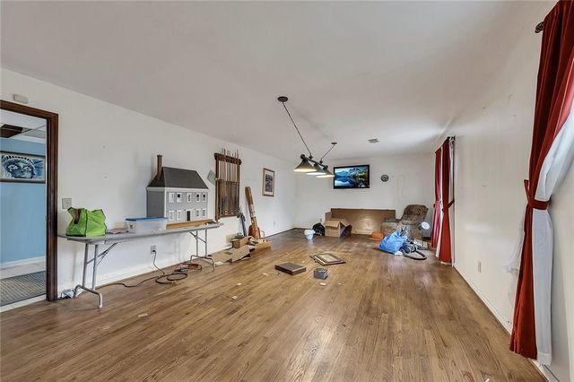 120 Emerald Cove Drive, Woodstock, GA 30189