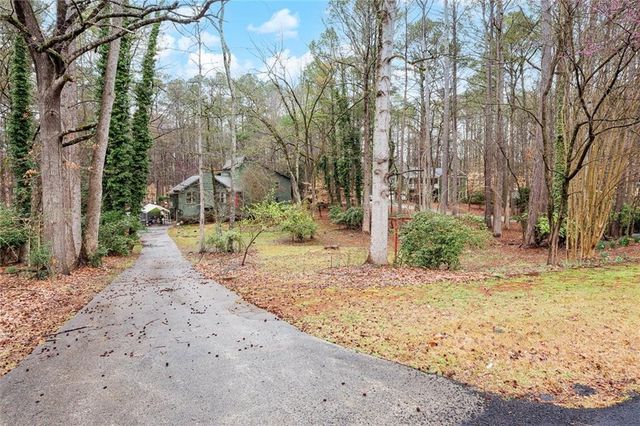 120 Emerald Cove Drive, Woodstock, GA 30189