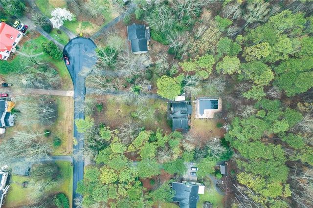 120 Emerald Cove Drive, Woodstock, GA 30189