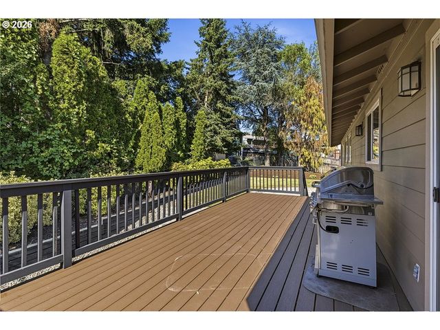 227 Ne PALOMA Ct, Gresham, OR 97030