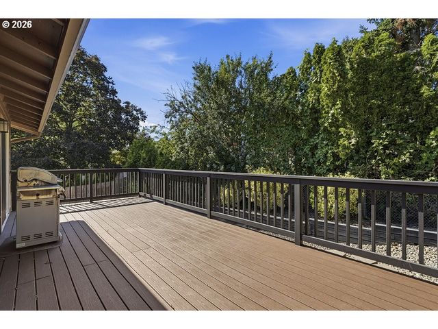 227 Ne PALOMA Ct, Gresham, OR 97030