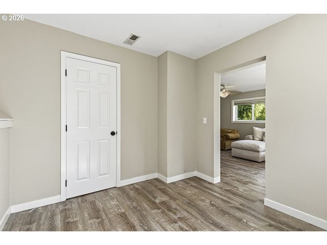 227 Ne PALOMA Ct, Gresham, OR 97030