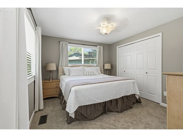 227 Ne PALOMA Ct, Gresham, OR 97030