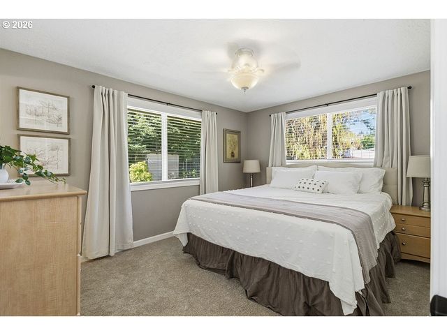 227 Ne PALOMA Ct, Gresham, OR 97030
