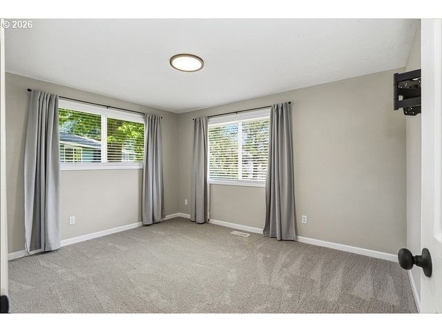 227 Ne PALOMA Ct, Gresham, OR 97030
