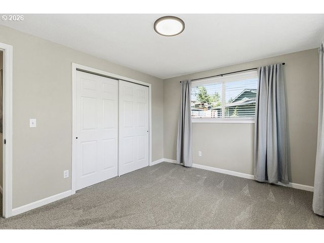 227 Ne PALOMA Ct, Gresham, OR 97030