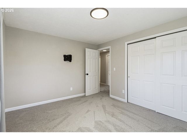 227 Ne PALOMA Ct, Gresham, OR 97030