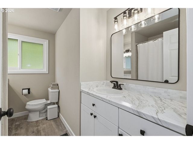 227 Ne PALOMA Ct, Gresham, OR 97030