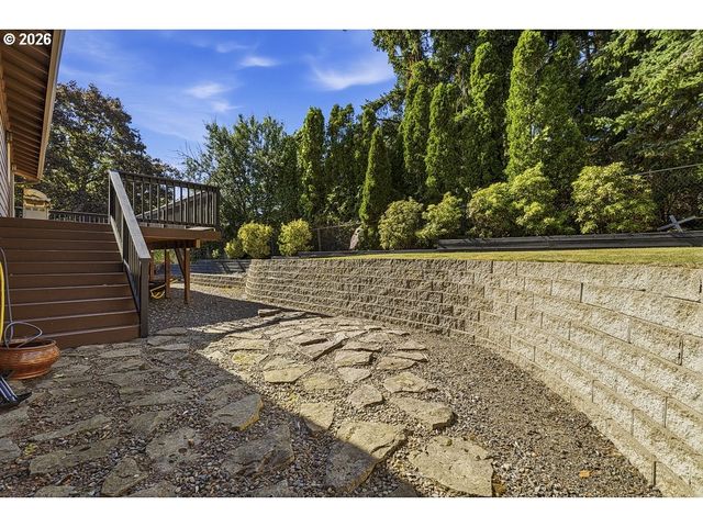 227 Ne PALOMA Ct, Gresham, OR 97030