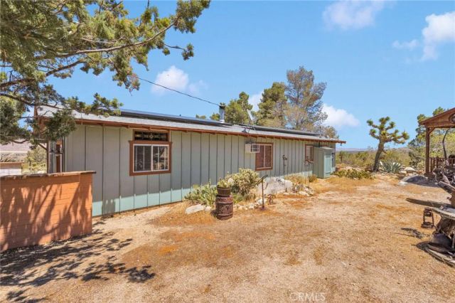 29229 Santa Rosa Road, Lucerne Valley, CA 92356